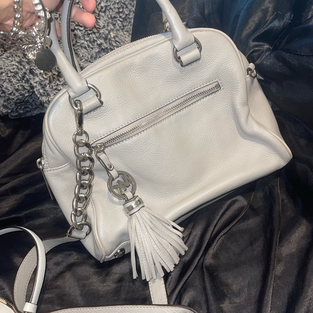 Michael Kors bag - Picture 2 of 2